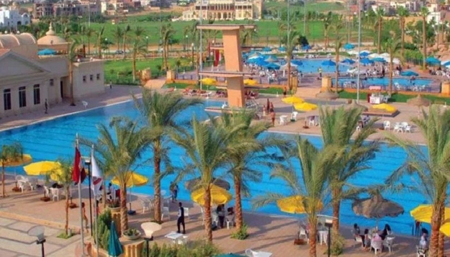 احد فروع النادي الجديدة